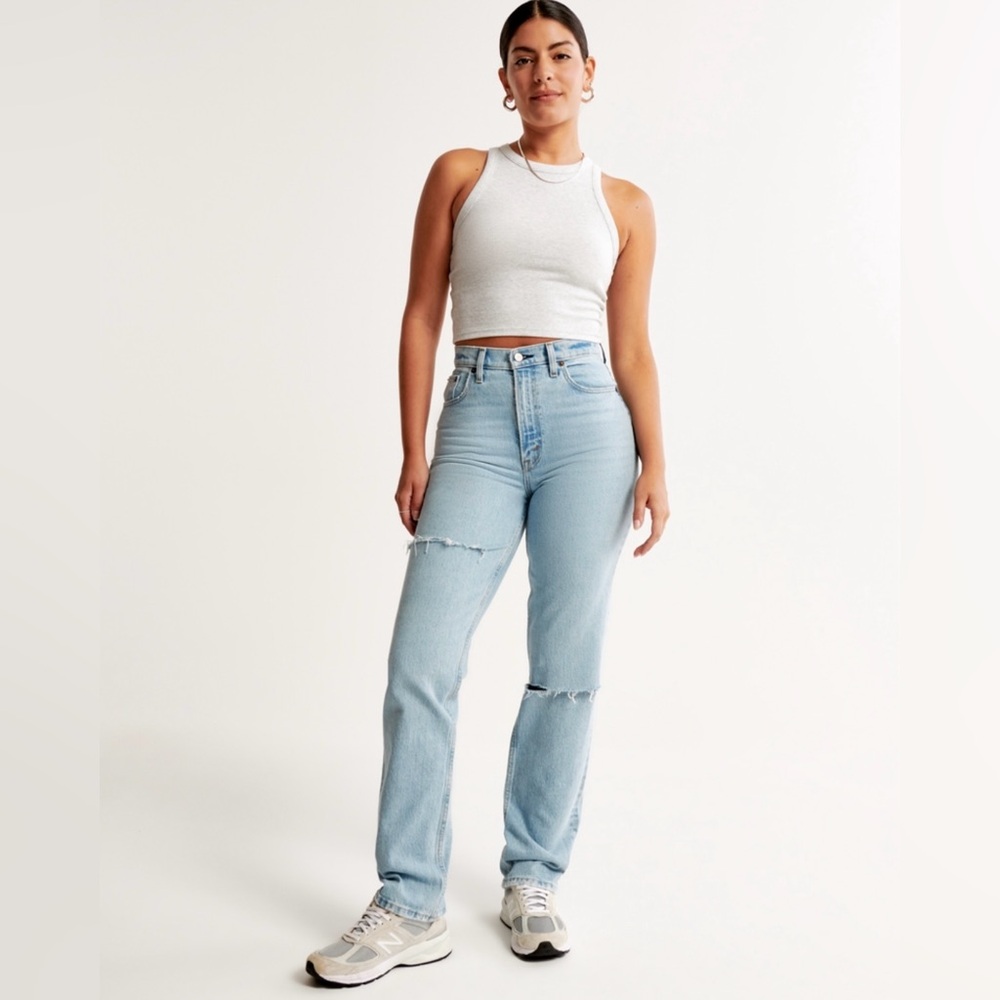 Abercrombie Curve Love Ultra High Rise 90s Straight Jean